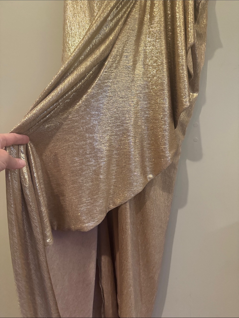 NWOT- Tadashi Shoji Foil Ruffle One-Shoulder Gown, Gold Dust, size Medium - Picture 9 of 12